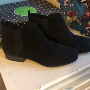 Black Booties low heel!